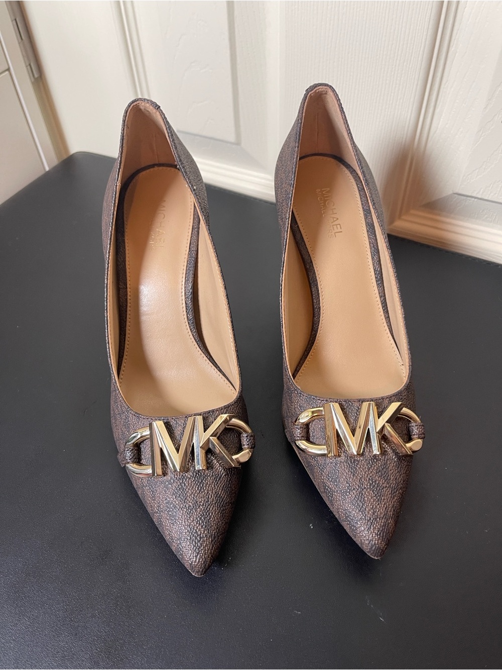 MICHAEL Michael Kors Brown Logo-Embellished Pointed Toe Pumps